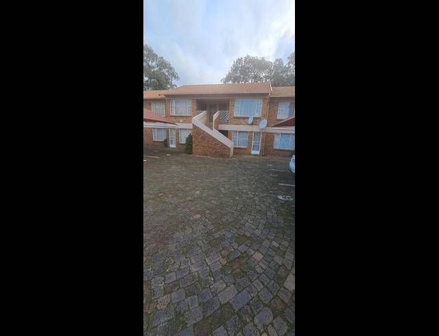 2 BEDROOM PROPERTY TO RENT IN BOKSBURG NORTH